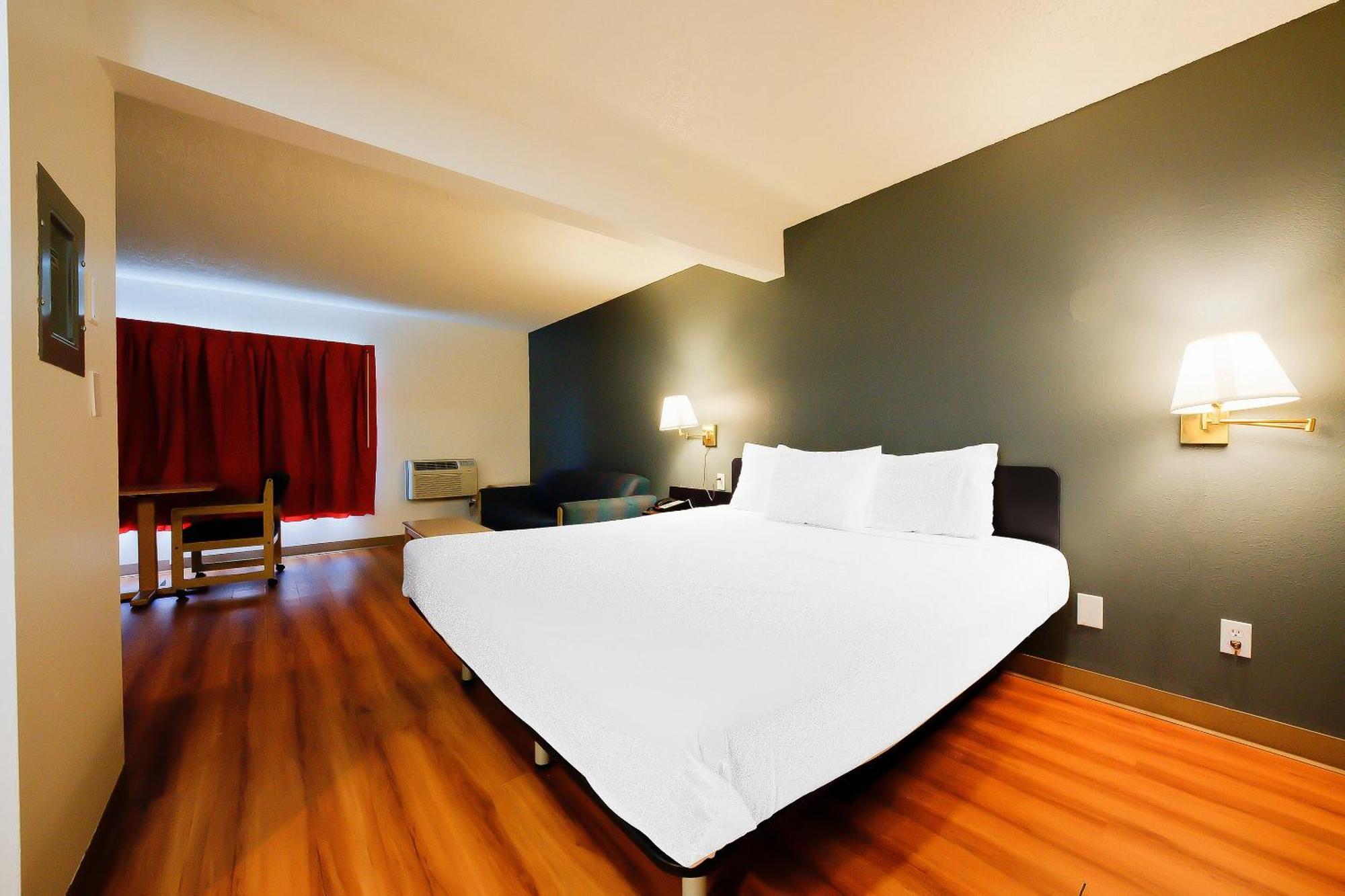 Oyo Hotel Hermiston Or, Downtown Екстер'єр фото