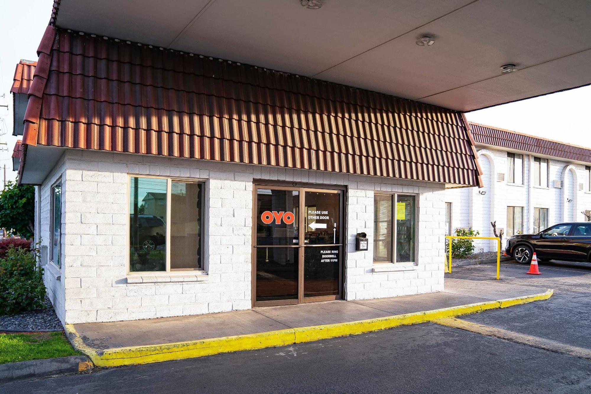 Oyo Hotel Hermiston Or, Downtown Екстер'єр фото