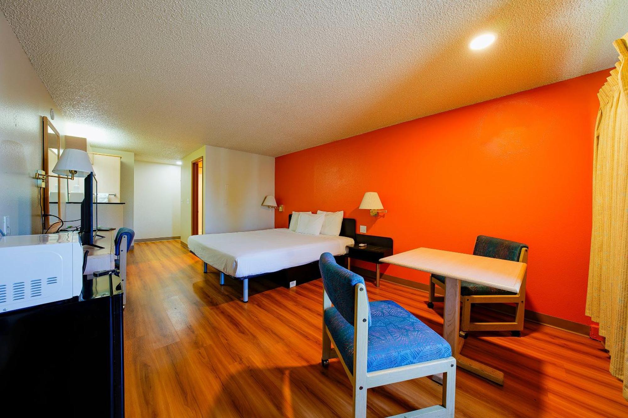 Oyo Hotel Hermiston Or, Downtown Екстер'єр фото