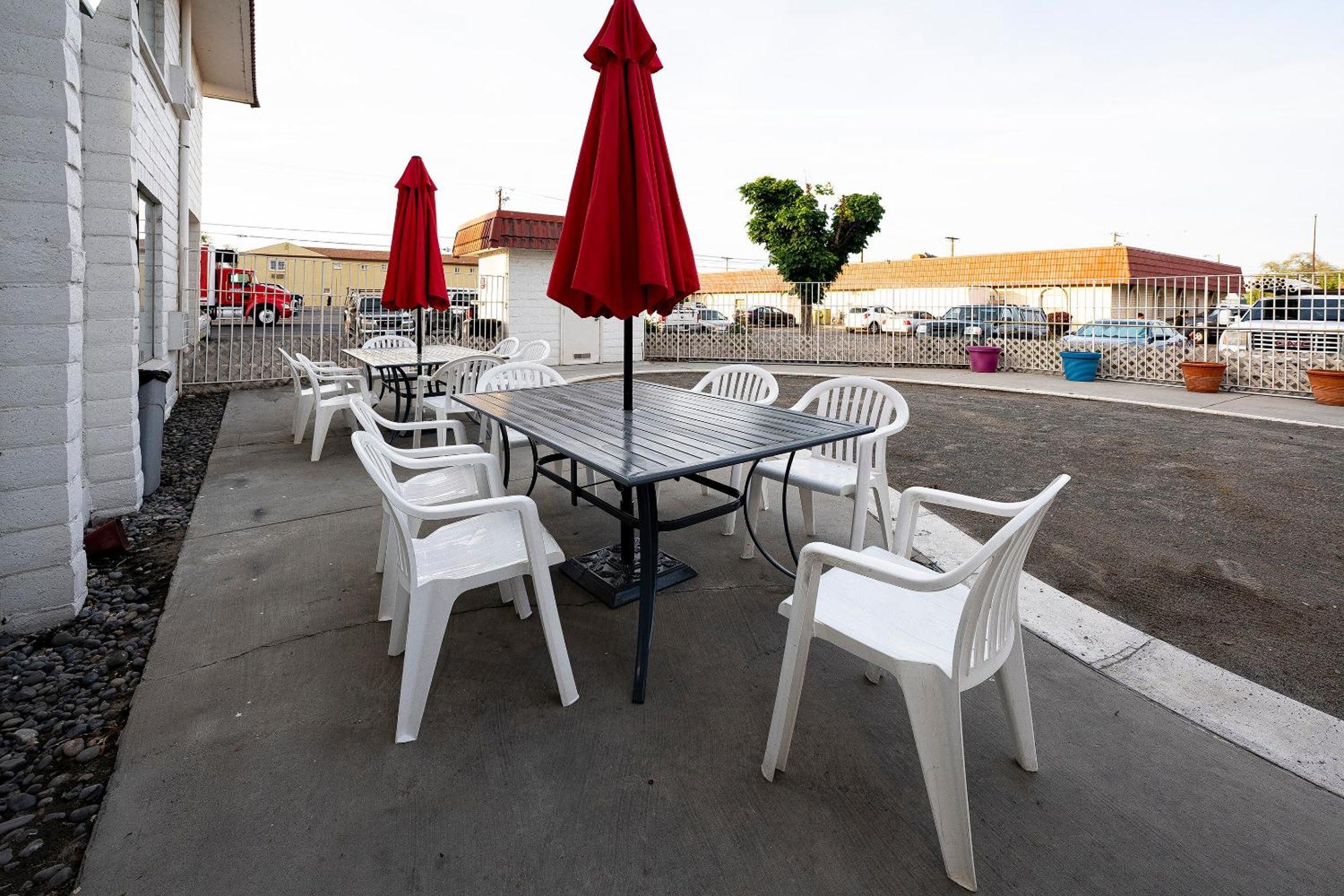 Oyo Hotel Hermiston Or, Downtown Екстер'єр фото