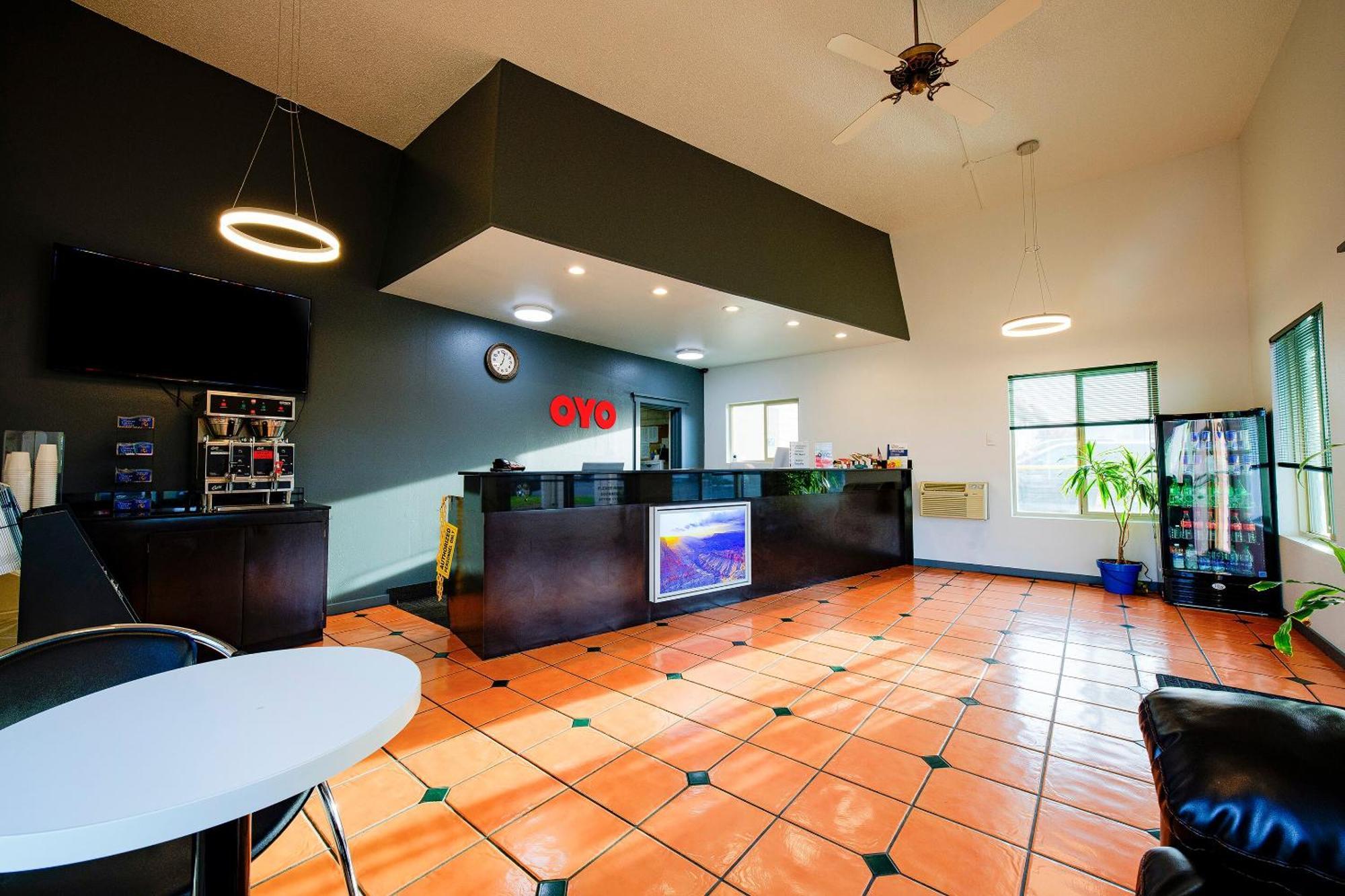 Oyo Hotel Hermiston Or, Downtown Екстер'єр фото
