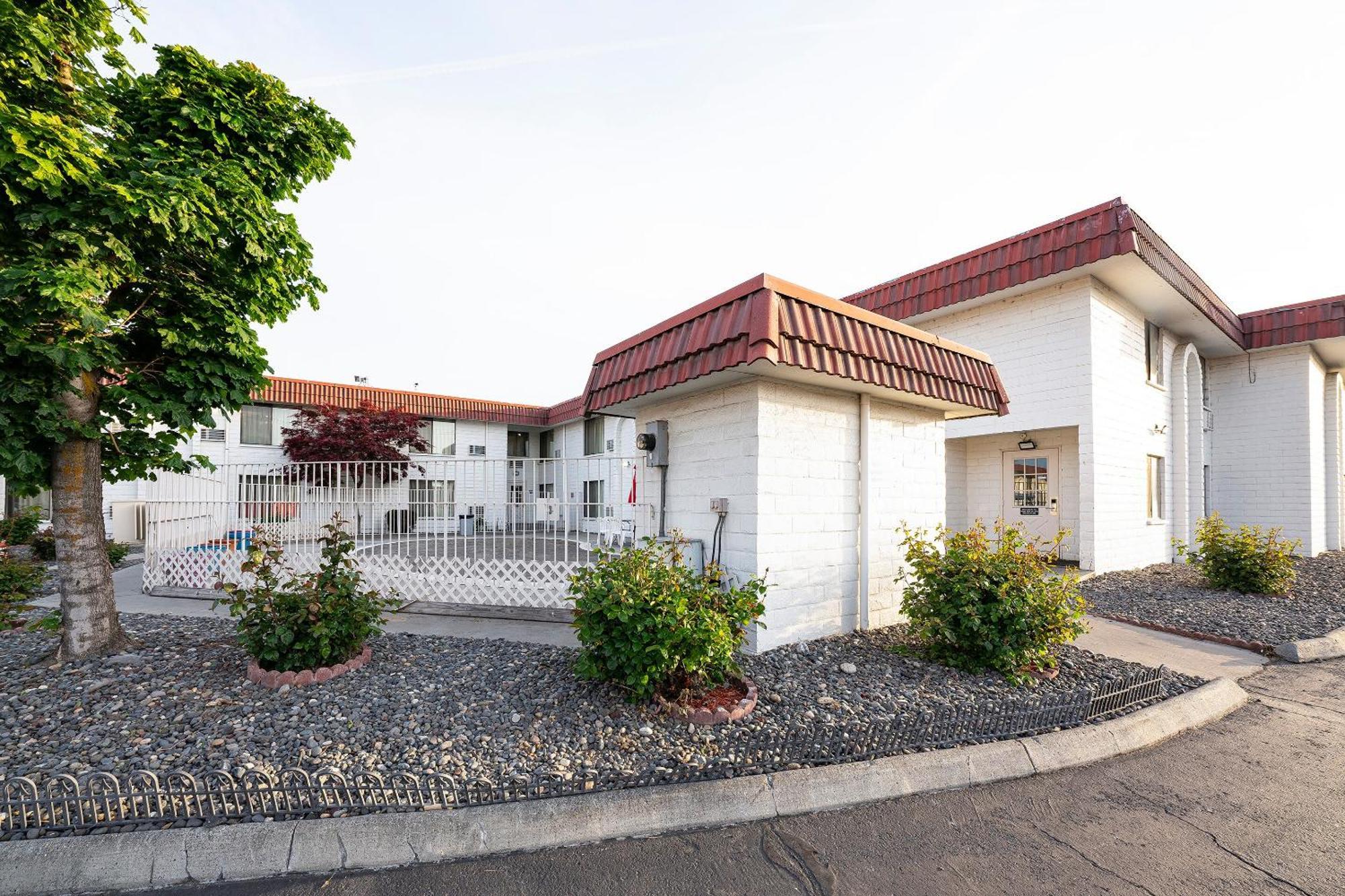 Oyo Hotel Hermiston Or, Downtown Екстер'єр фото