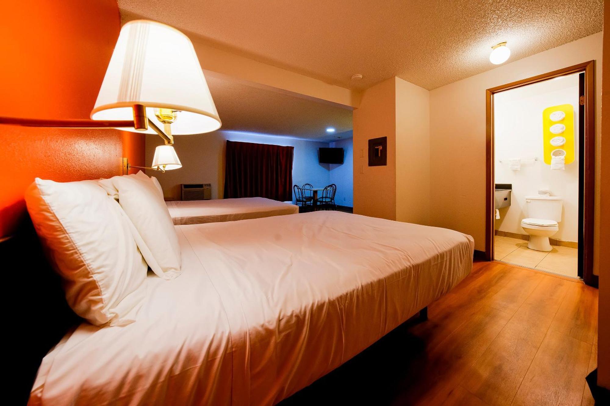 Oyo Hotel Hermiston Or, Downtown Екстер'єр фото